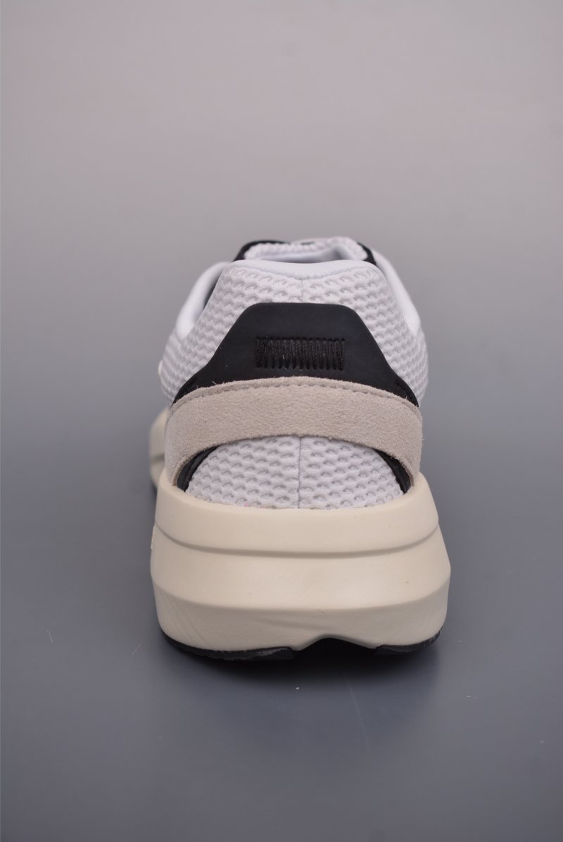 Adidas Lightblaze view