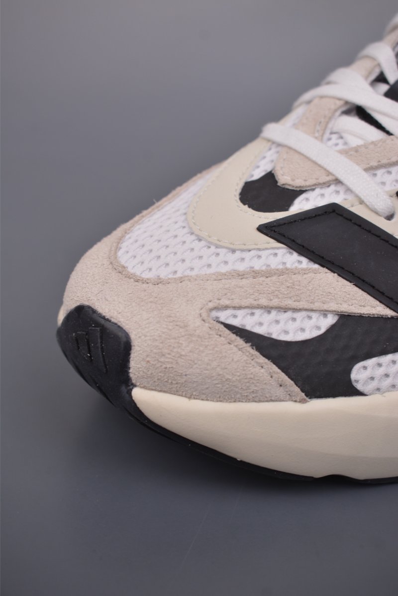 Adidas Lightblaze view