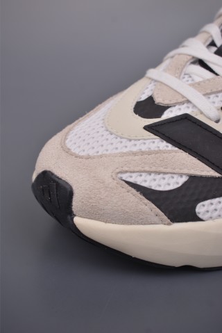 Adidas Lightblaze view 6