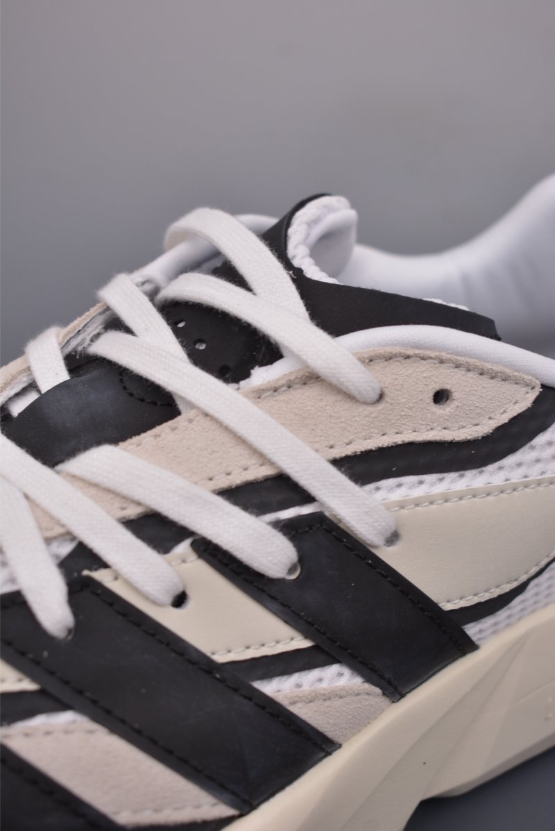 Adidas Lightblaze view