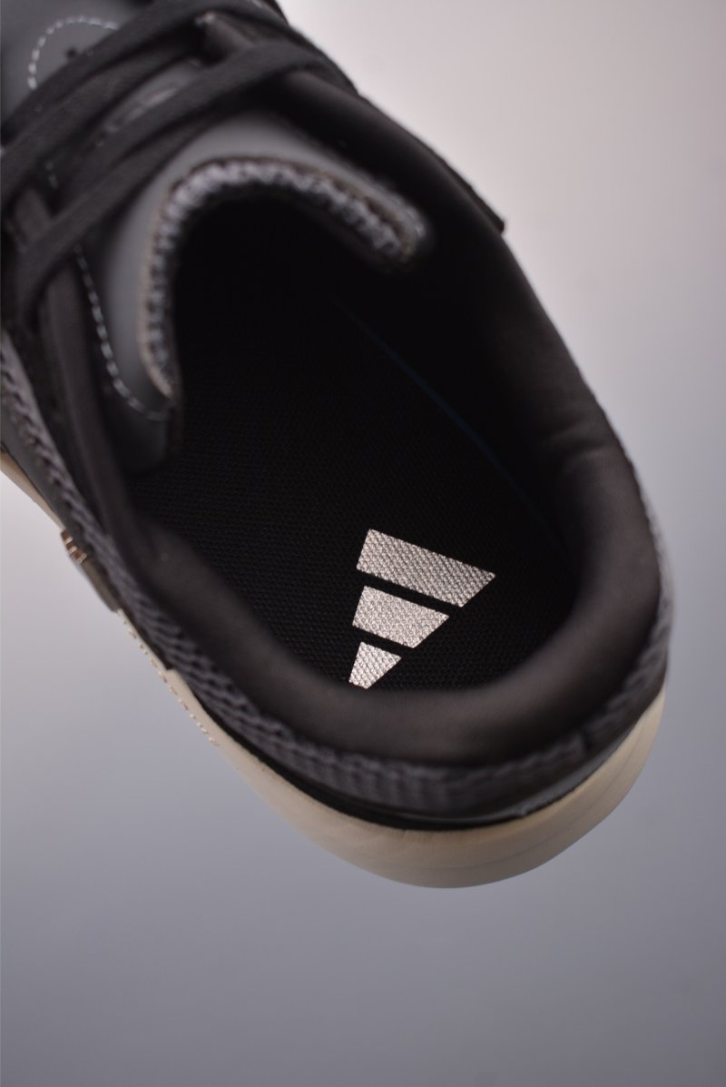 Adidas Lightblaze view