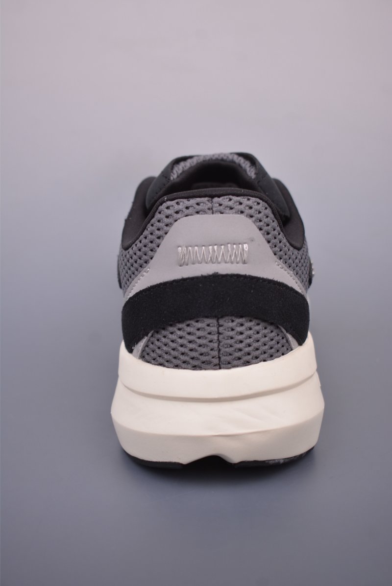 Adidas Lightblaze view