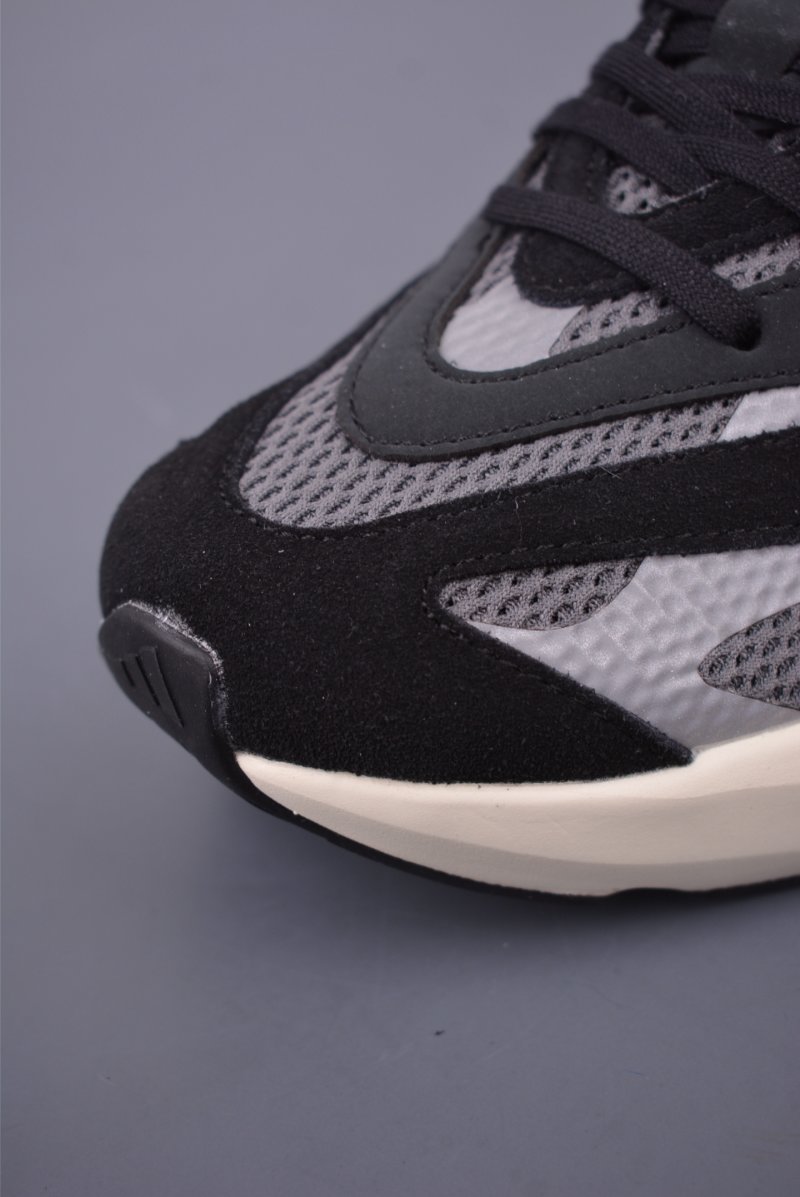 Adidas Lightblaze view
