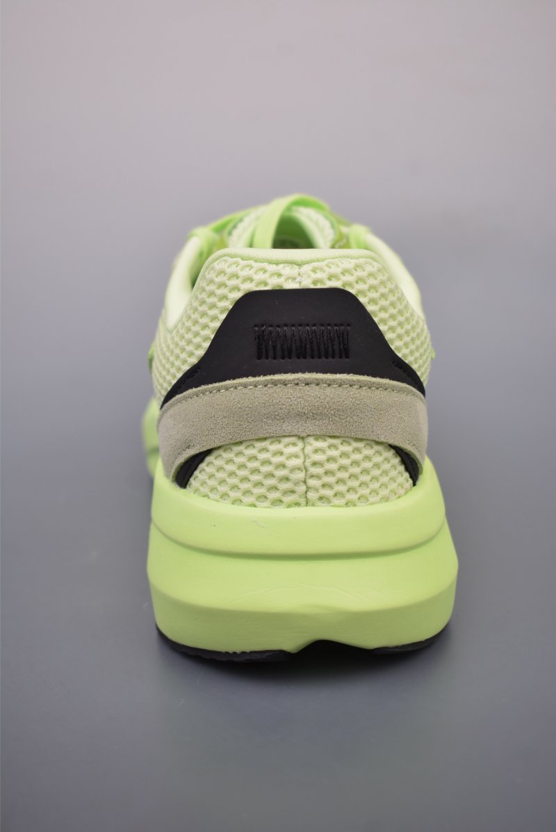 Adidas Lightblaze view