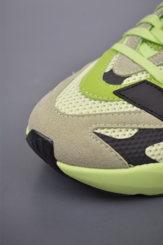 Adidas Lightblaze view 6