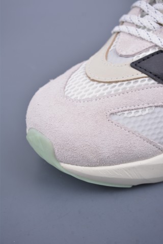 Adidas Lightblaze view 6