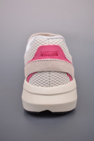 Adidas Lightblaze view 4
