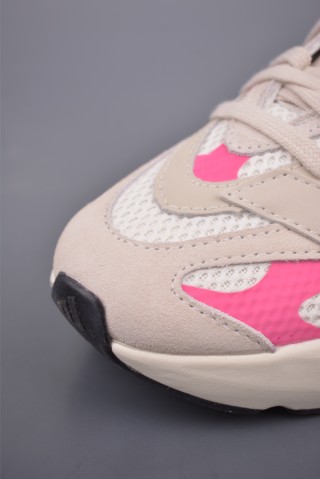 Adidas Lightblaze view 6