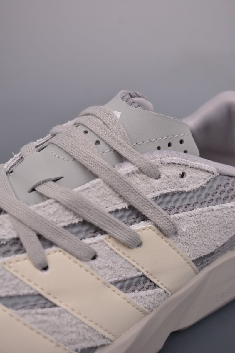Adidas Lightblaze view