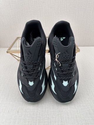 Adidas Lightblaze view 9