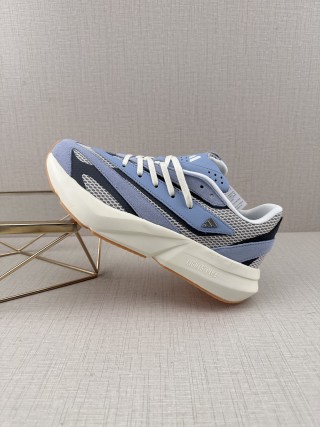 Adidas Lightblaze view 10