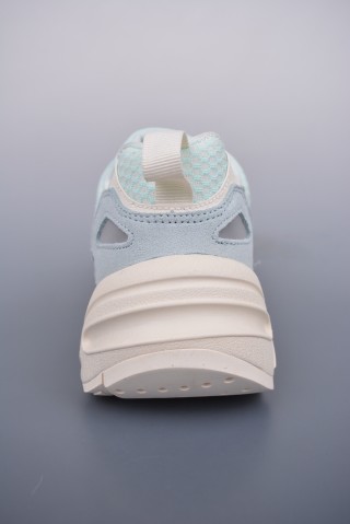 Adidas Originals ZX 22 Boost view 4