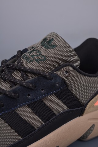 Adidas Originals ZX 22 Boost view 7