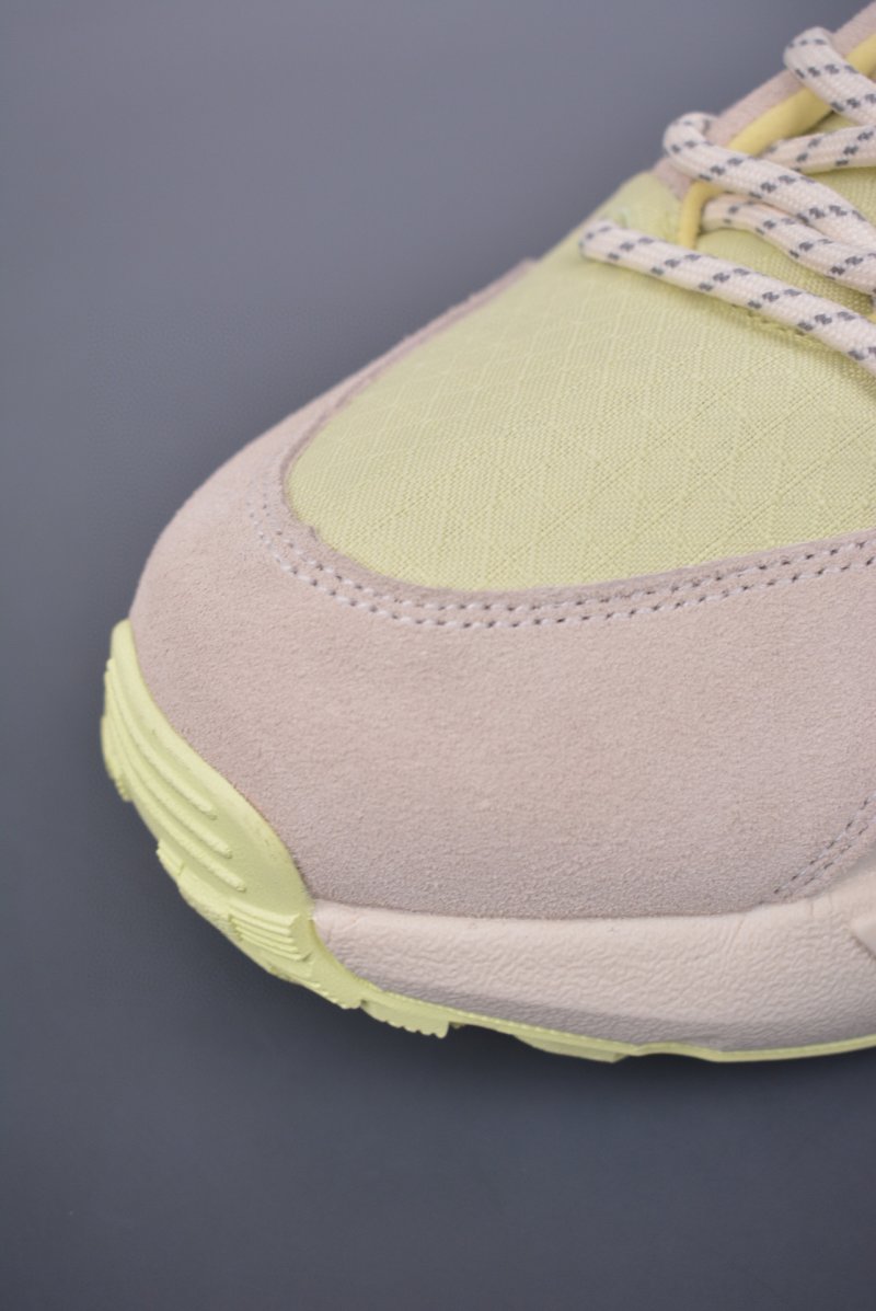 Adidas Originals ZX 22 Boost view
