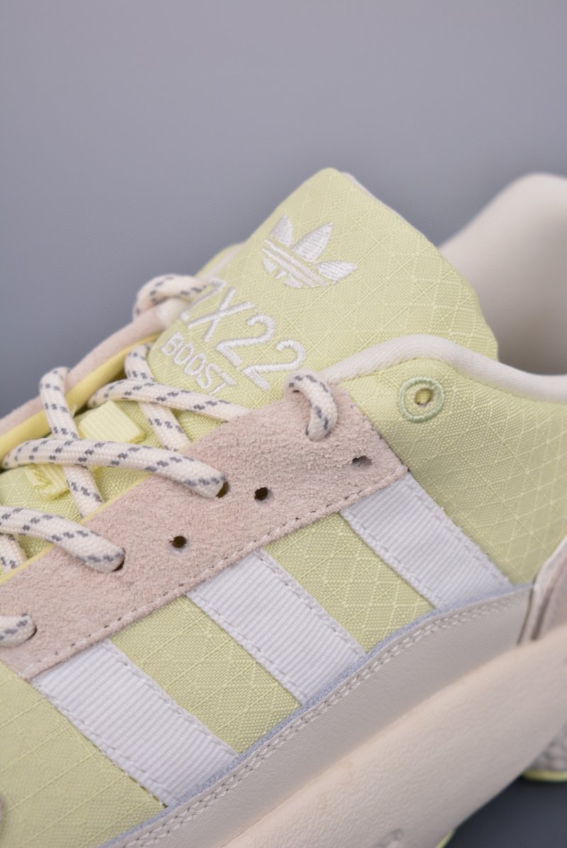 Adidas Originals ZX 22 Boost view