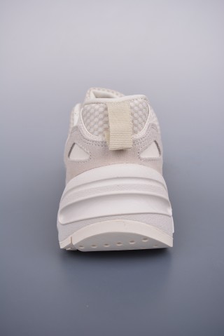 Adidas Originals ZX 22 Boost view 4