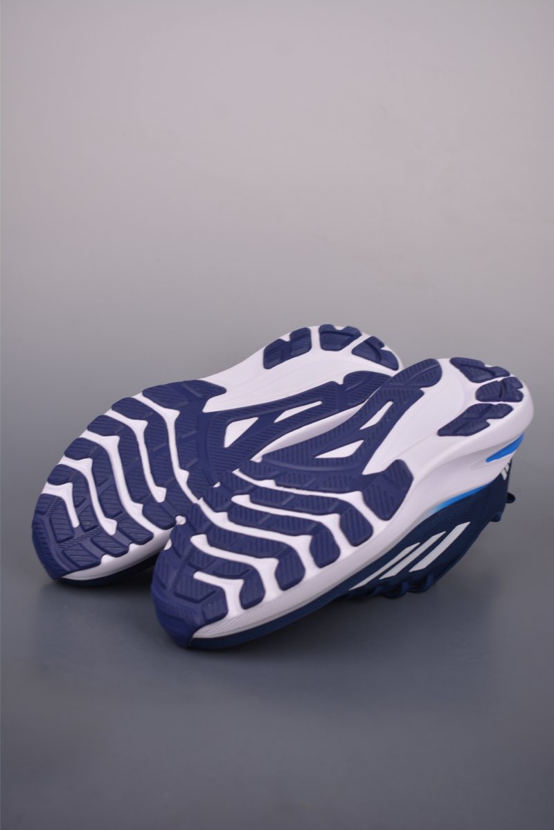 Adidas Response CTL7 view