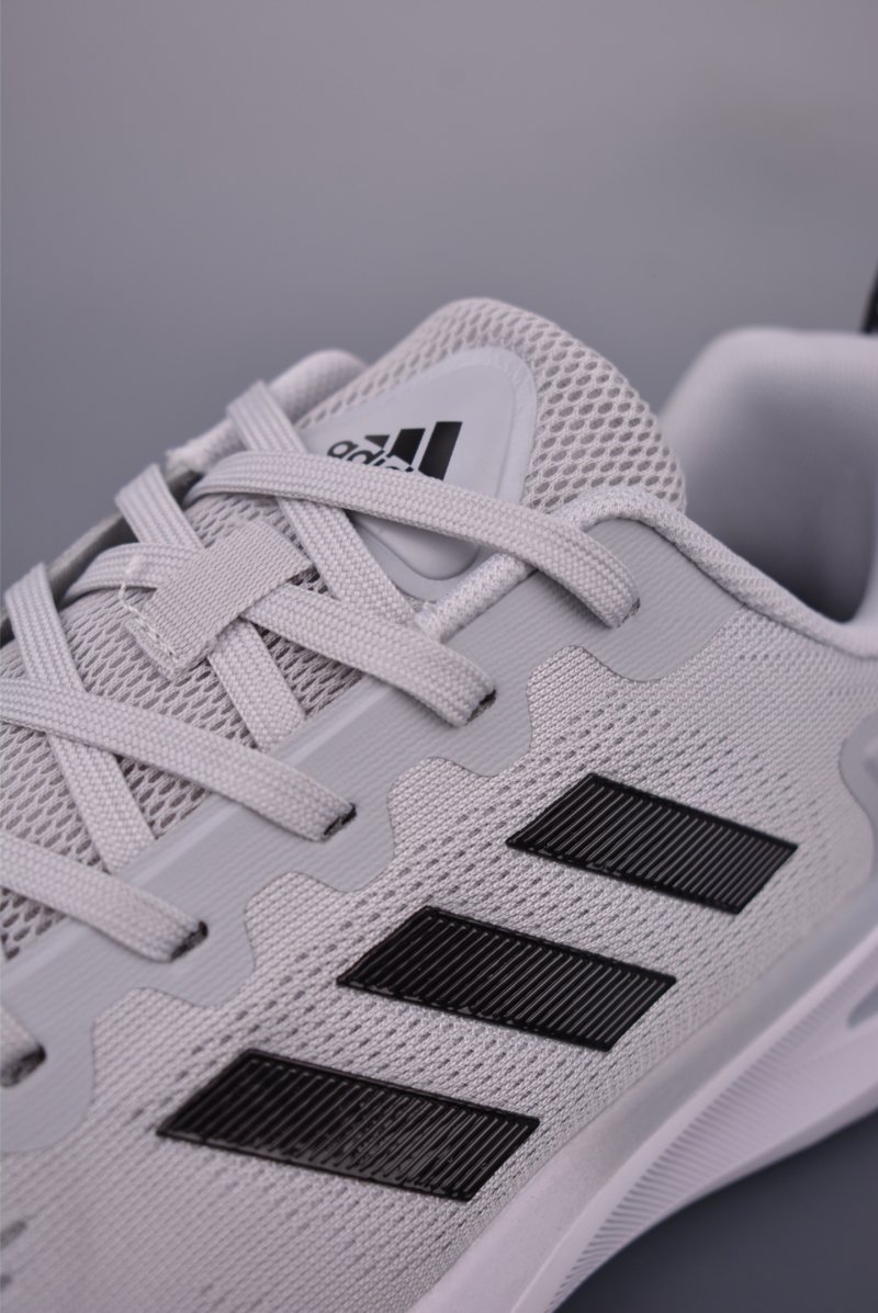 Adidas Response CTL7 view
