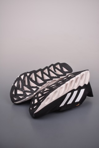 Adidas Switch FWD 'Black / Green' view 3