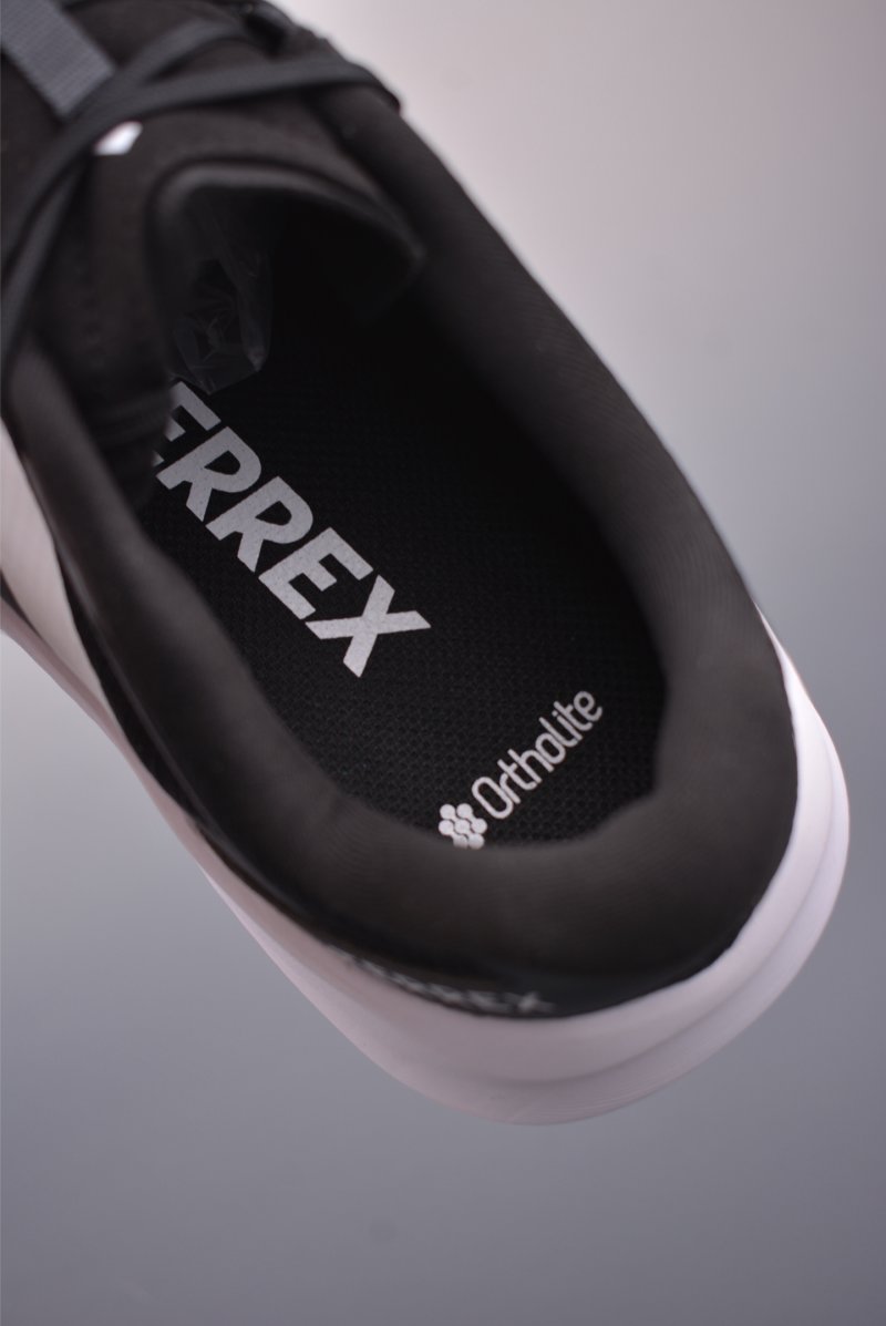 Adidas Terrex Agravic LT view