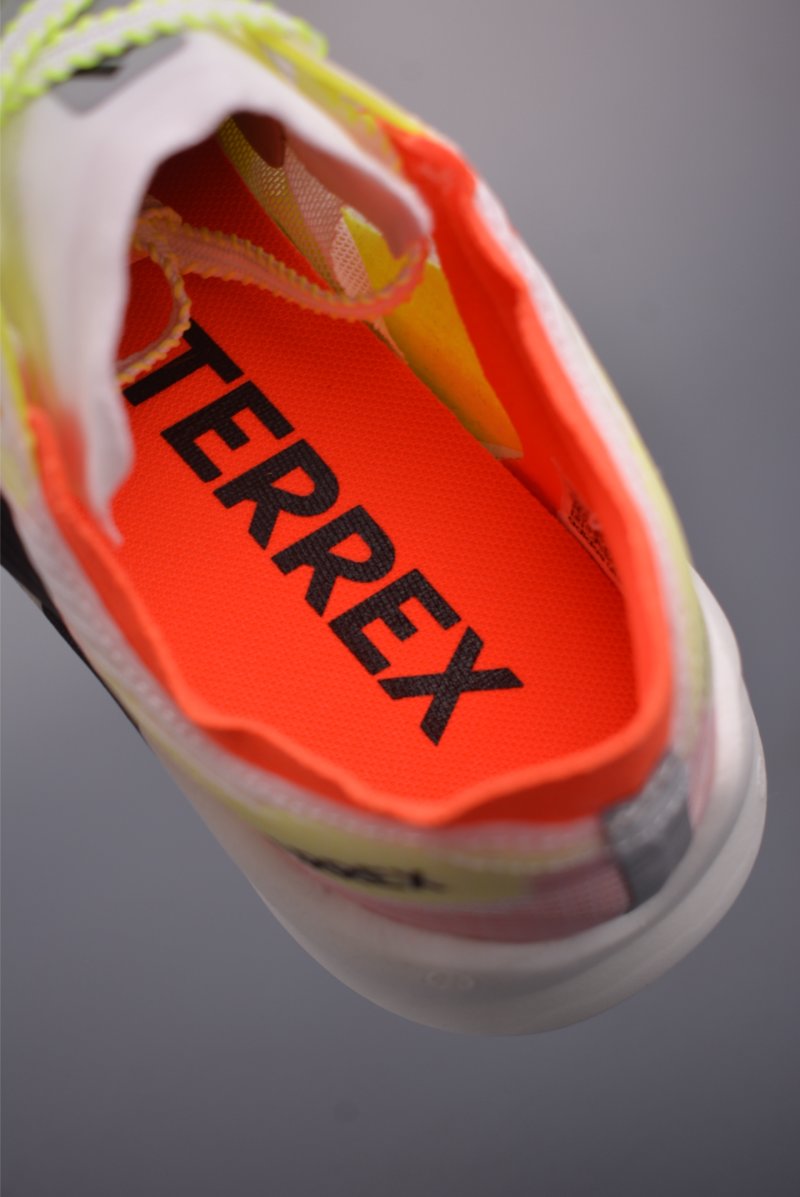 Adidas Terrex Agravic Speedult 2 view