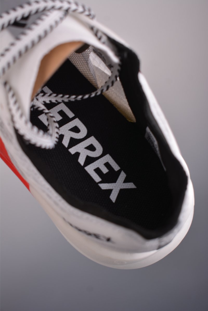 Adidas Terrex Agravic Speedult 2 view