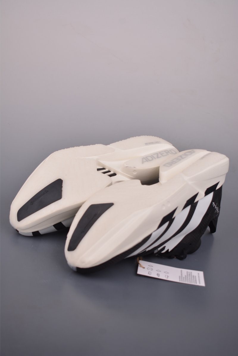 Y-3 Adidas Adios Pro 4M view