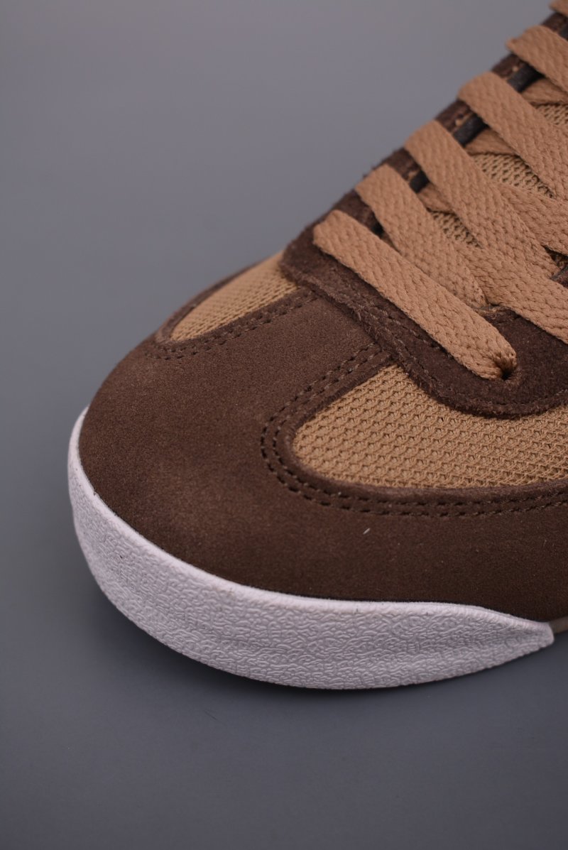 Adidas Originals R71 view