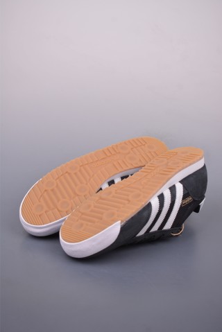 Adidas Originals R71 view 3