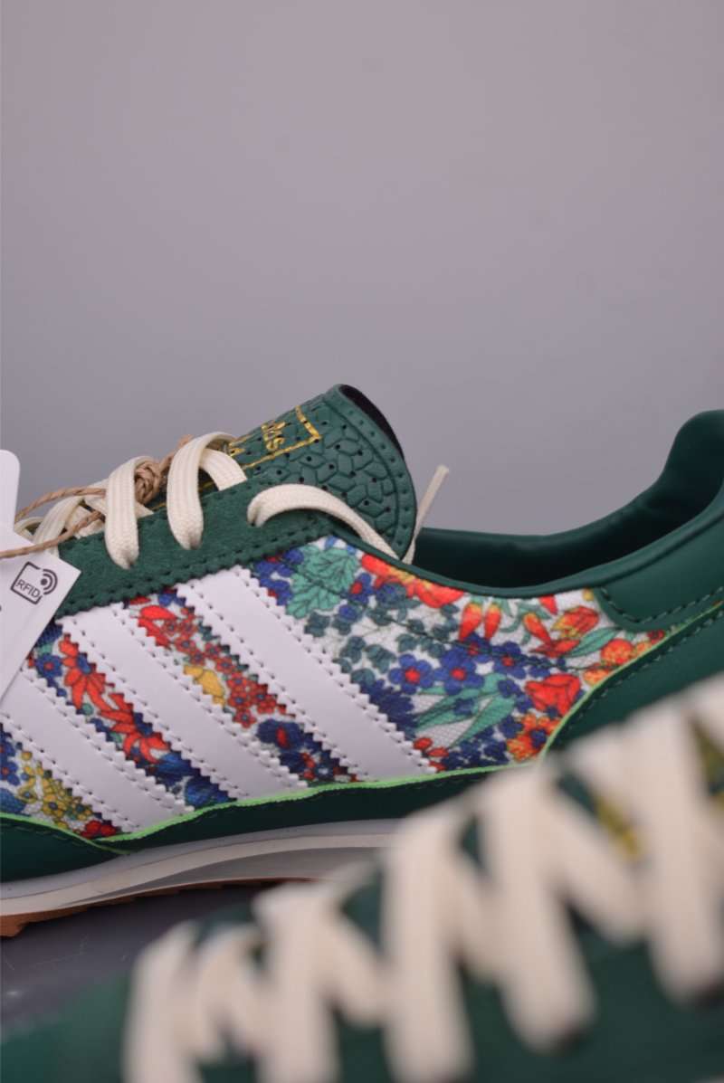 Adidas Originals SL 72 RS view
