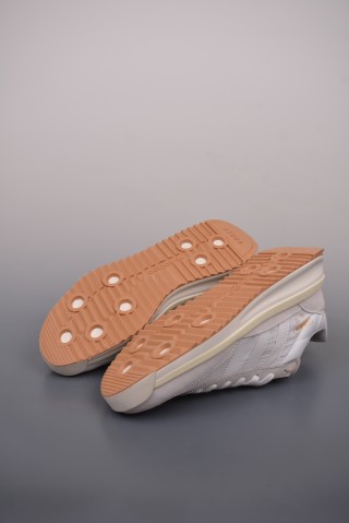 Adidas Originals SL 72 RS view 3