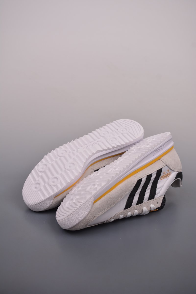 Adidas Originals SL 72 RS view