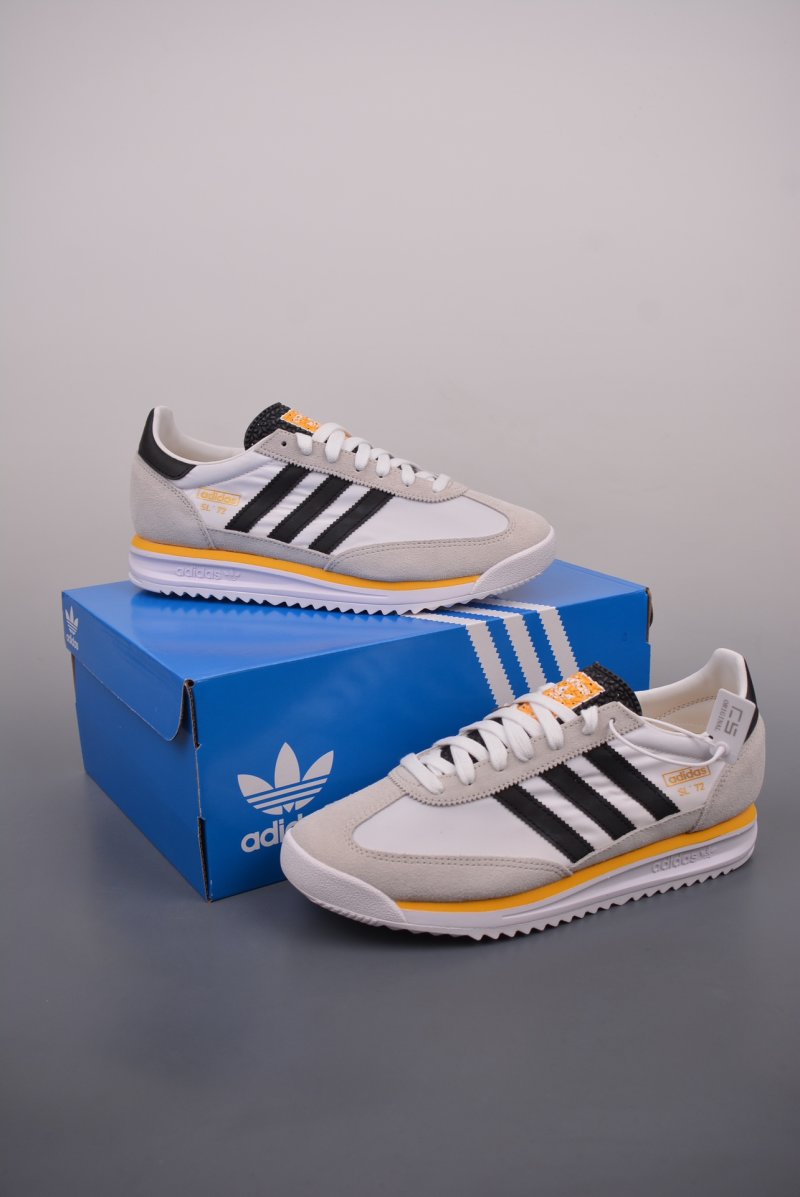 Adidas Originals SL 72 RS view