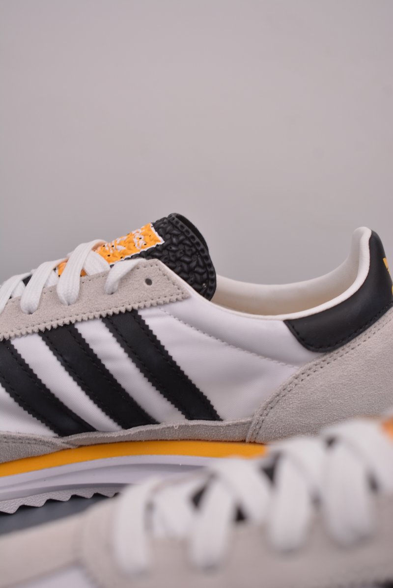 Adidas Originals SL 72 RS view