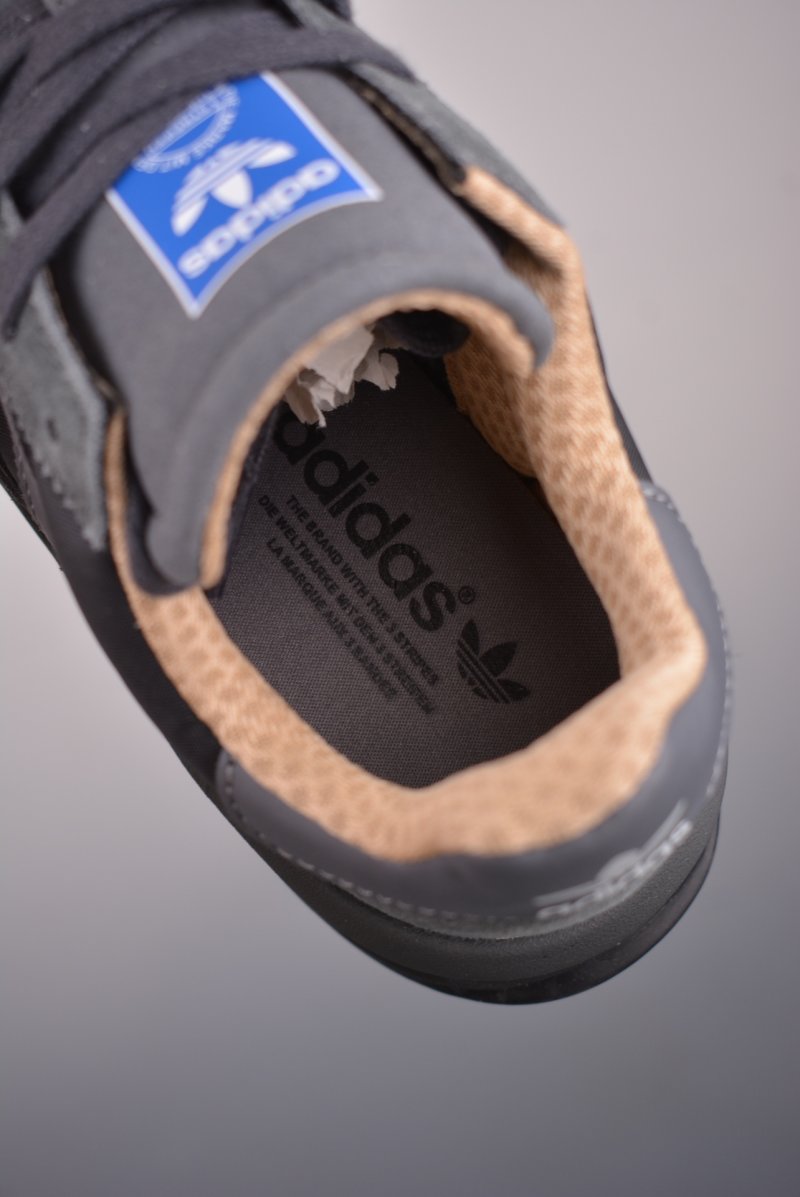 Adidas Originals SL 72 RS view