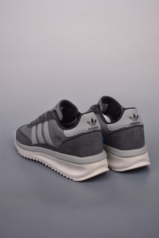 Adidas Originals SL 72 RS view 2