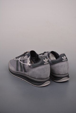 Adidas Originals SL 72 RS view 2