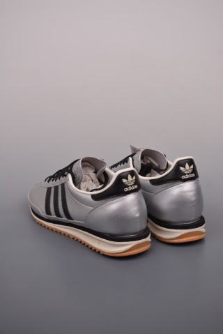 Adidas Originals SL 72 RS view 2