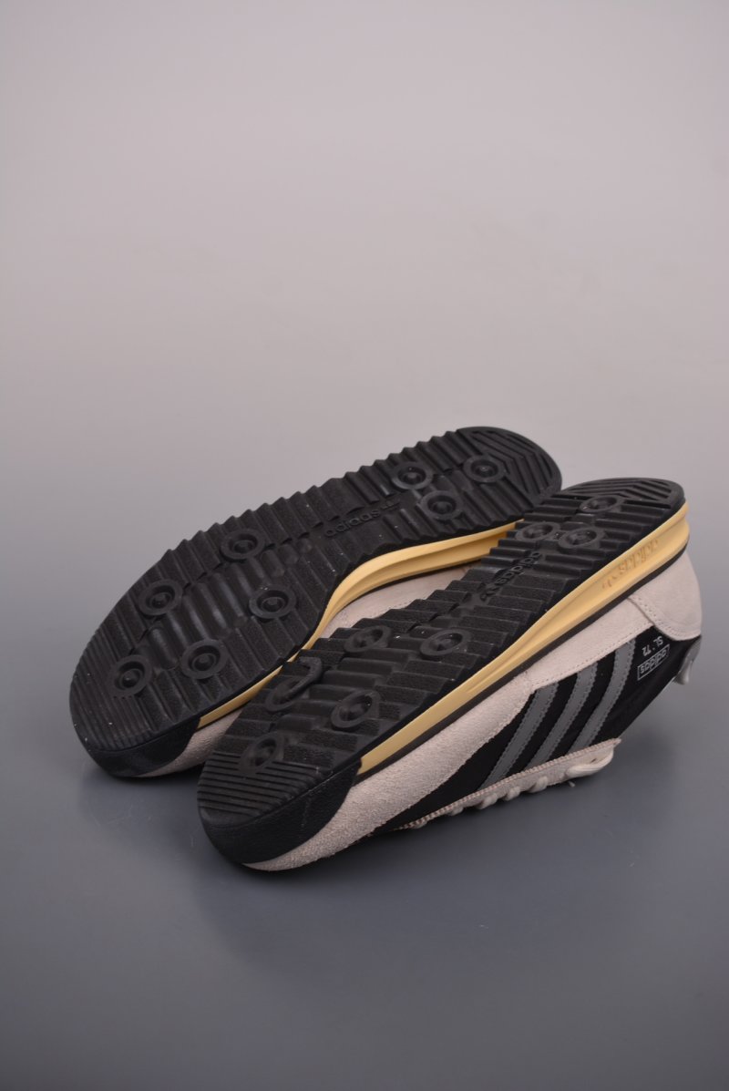 Adidas SL 72 RS view