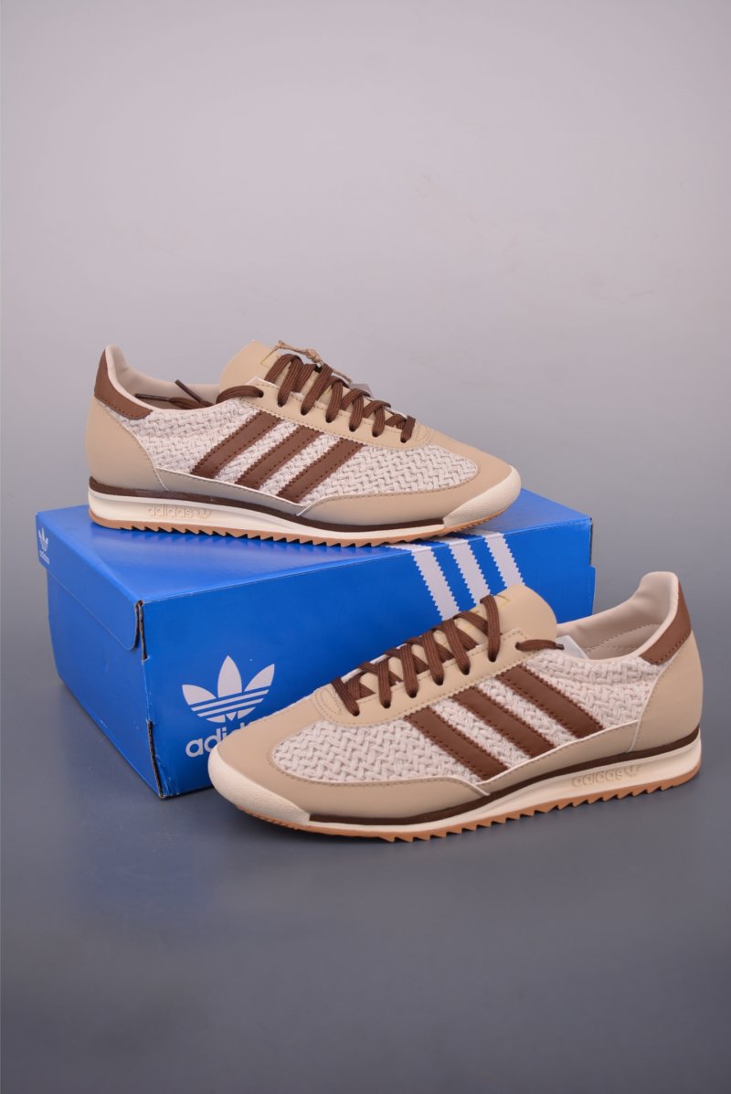 Adidas SL 72 RS view