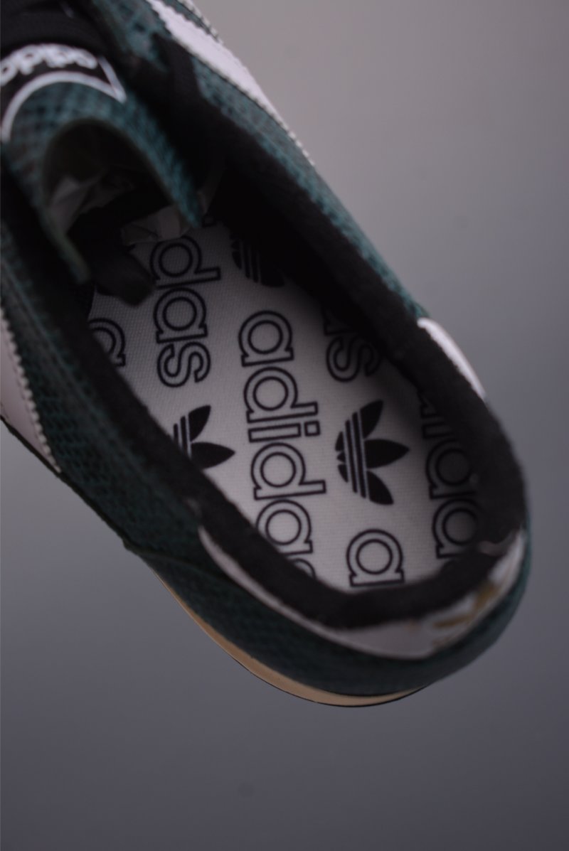 Adidas SL 72 RS view