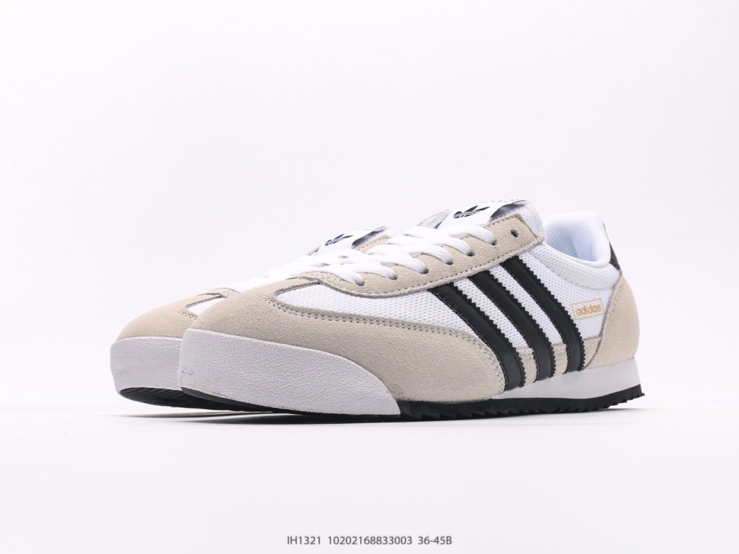 Adidas Samba OG view