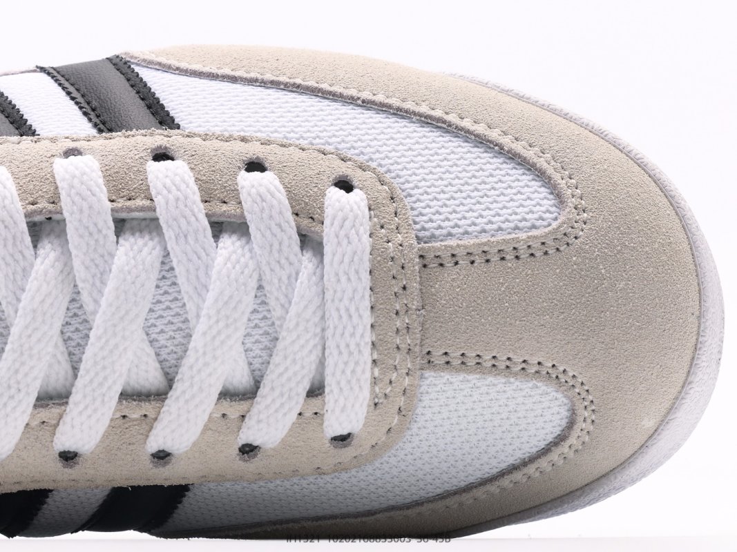Adidas Samba OG view