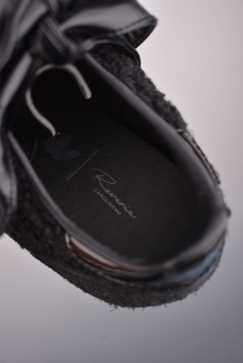 Adidas Caroline Hu x SL 72 OG view