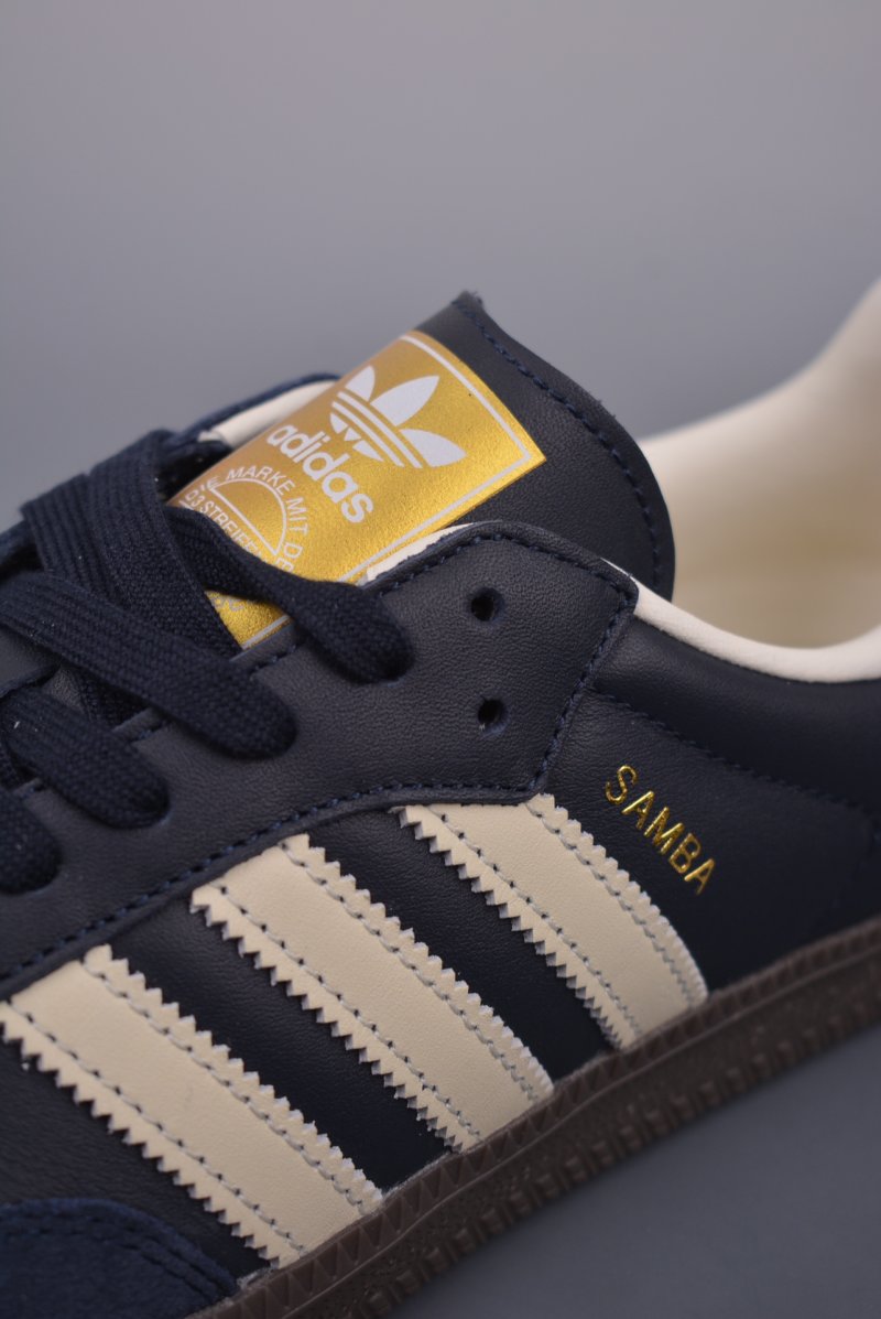 Adidas Samba OG 'Gold' view