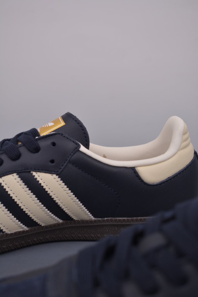 Adidas Samba OG 'Gold' view