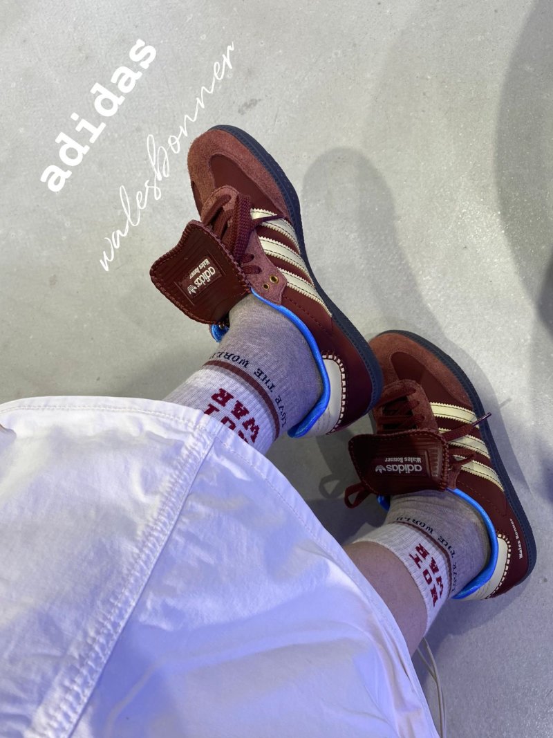 Adidas Samba OG view
