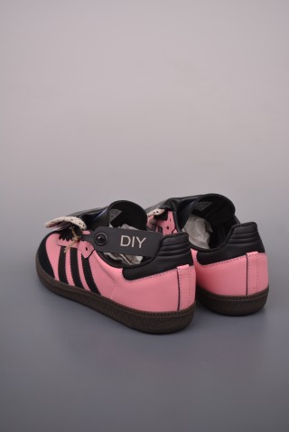 Adidas Samba OG 'Pink / Gold' view 2
