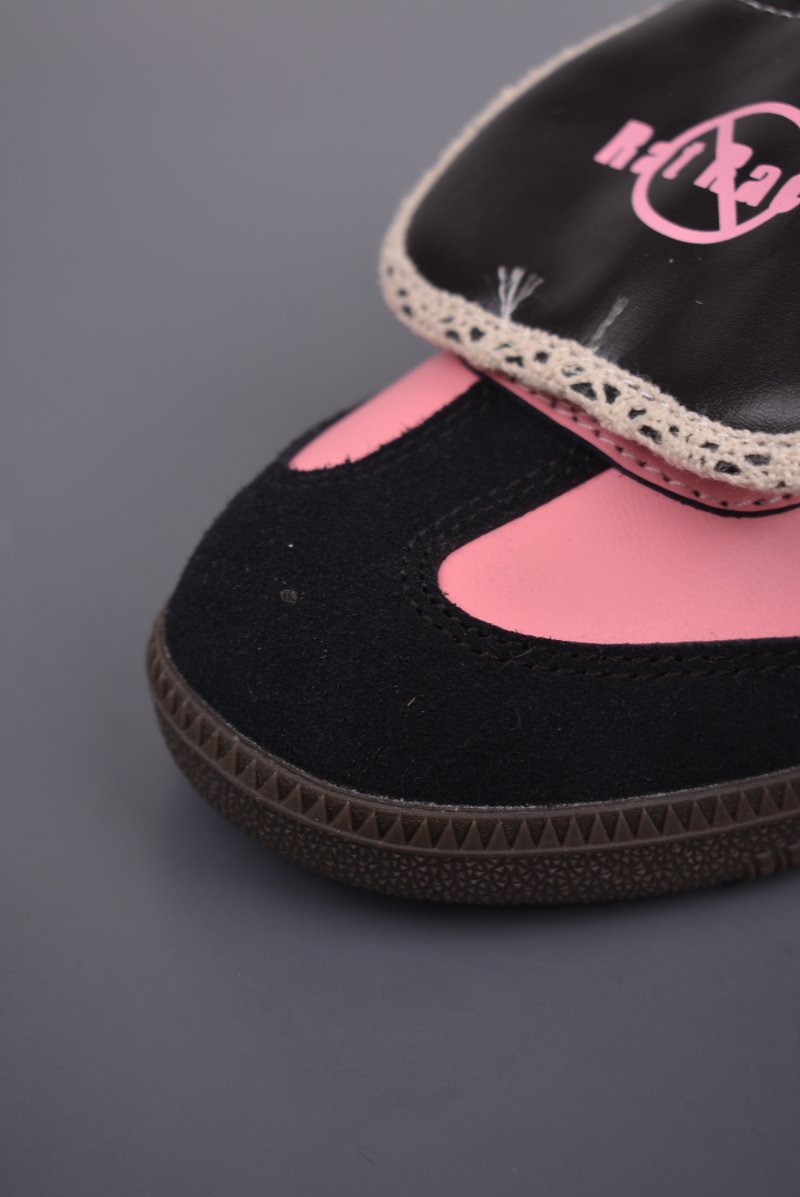 Adidas Samba OG 'Pink / Gold' view