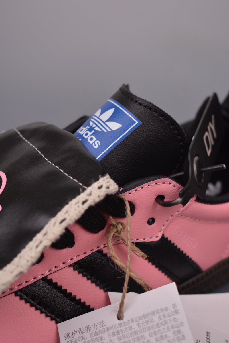 Adidas Samba OG 'Pink / Gold' view